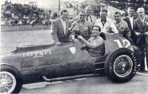 Альберто Аскари перед стартом "Инди-500" в 1952 году