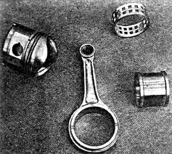Поршни для ГД1 были двух видов — литые из алюминиевого сплава и кованые (точнее, горячештампованные